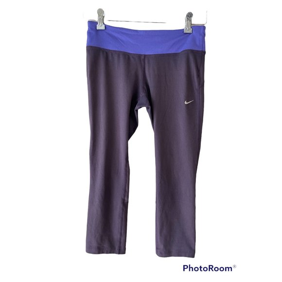 Nike Dri-Fit Women's Purple Color-Block Activewear Cropped Leggings - Picture 1 of 9